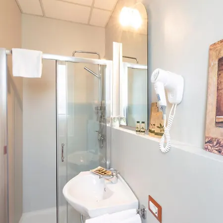 Le Betulle Hotel San Maurizio D'opaglio Buitenkant foto