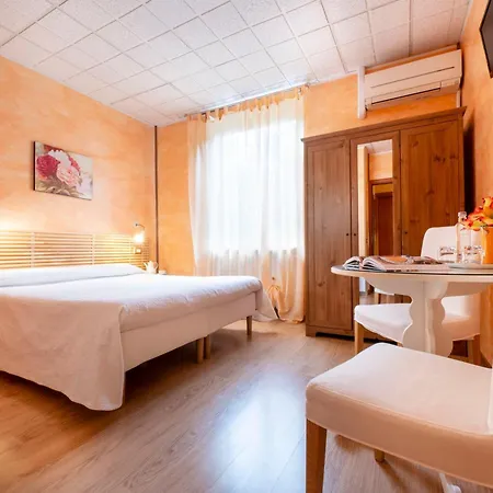 Le Betulle Hotel San Maurizio D'opaglio Buitenkant foto